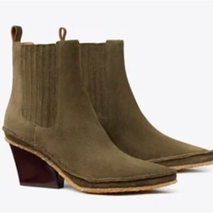 Tory Burch Lila Heeled Ankle Boot Natural Suede Olive,